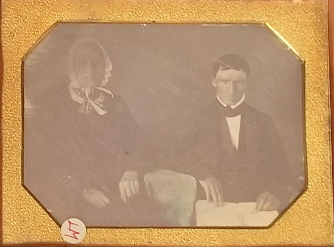 Gutta Percha Union Case 1/4 Plate (1 of 3)