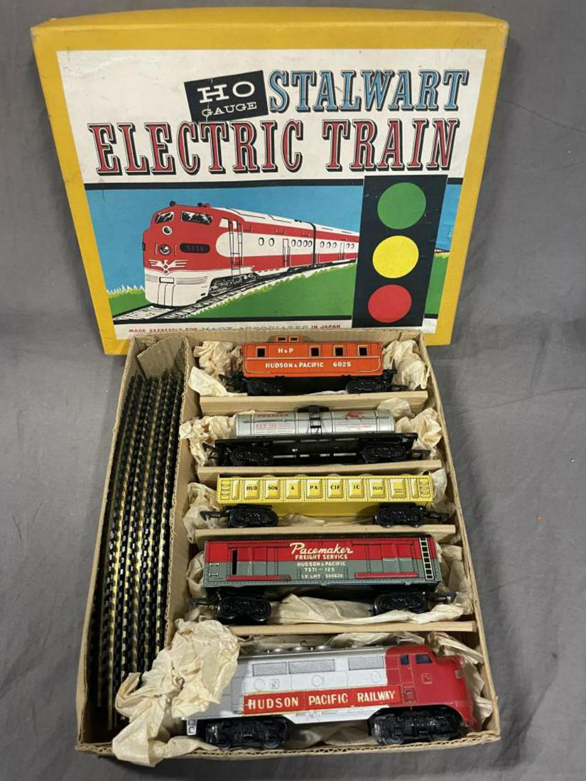 Scarce LN Boxed Sakai Macy Special HO Set (1 of 2)