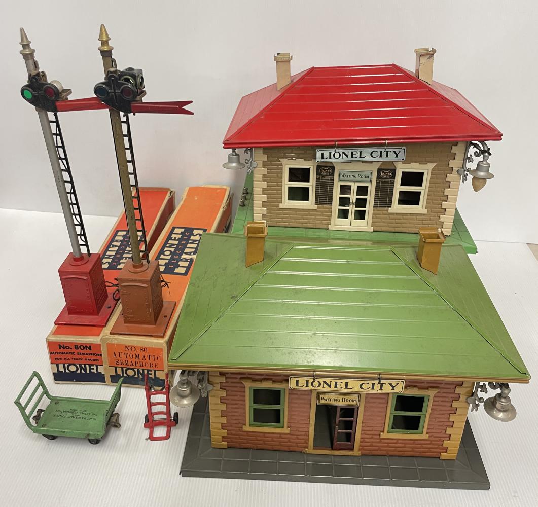 6 Lionel Accessories (1 of 7)