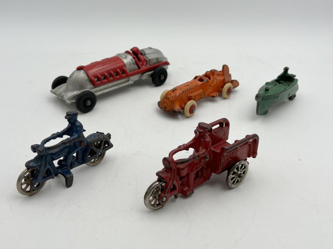 (5) Cast Iron Vehicles Auction