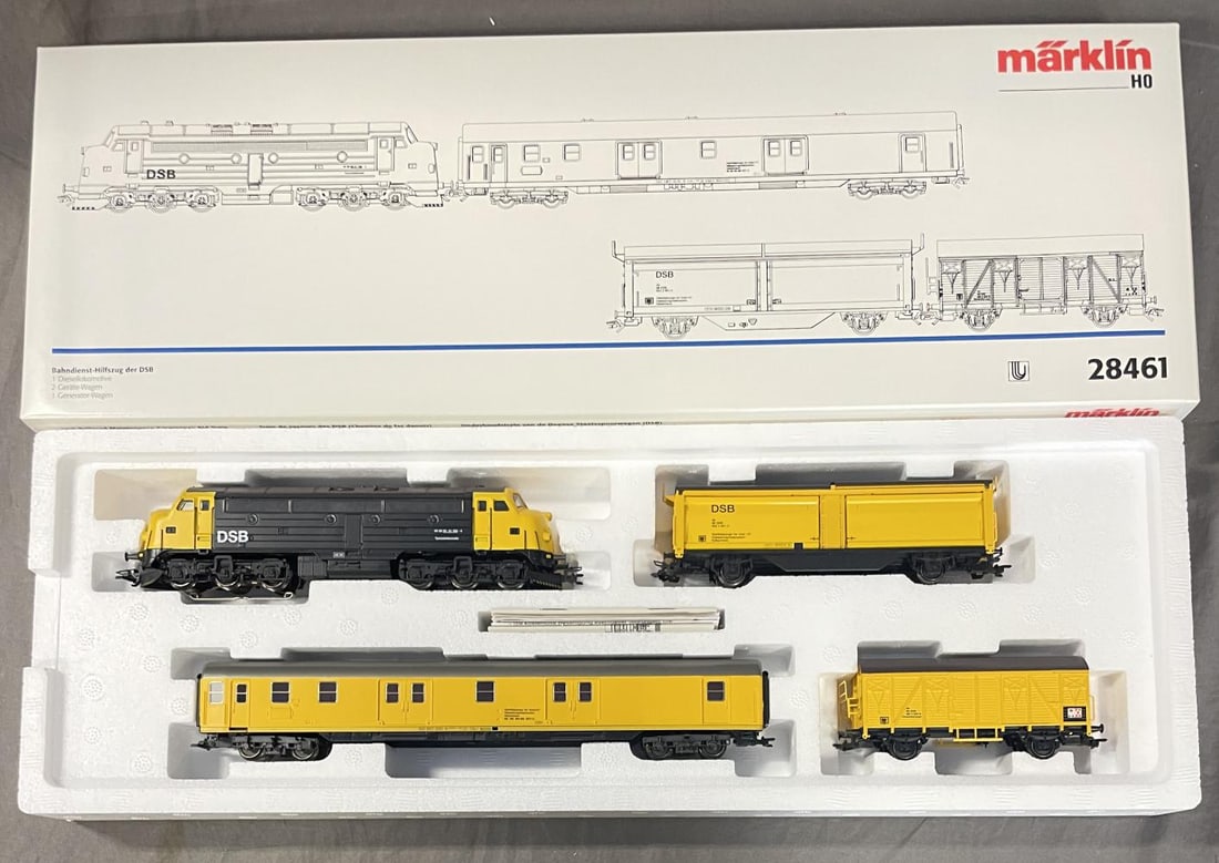 Marklin HO 28461 Danish Emergency Train (1 of 3)