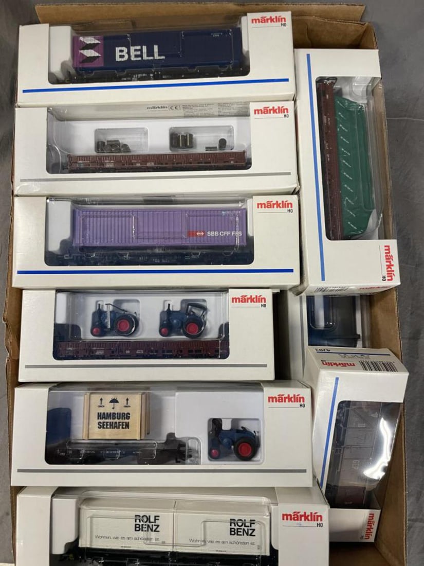 16 Assorted Marklin HO Freight Cars (1 of 2)