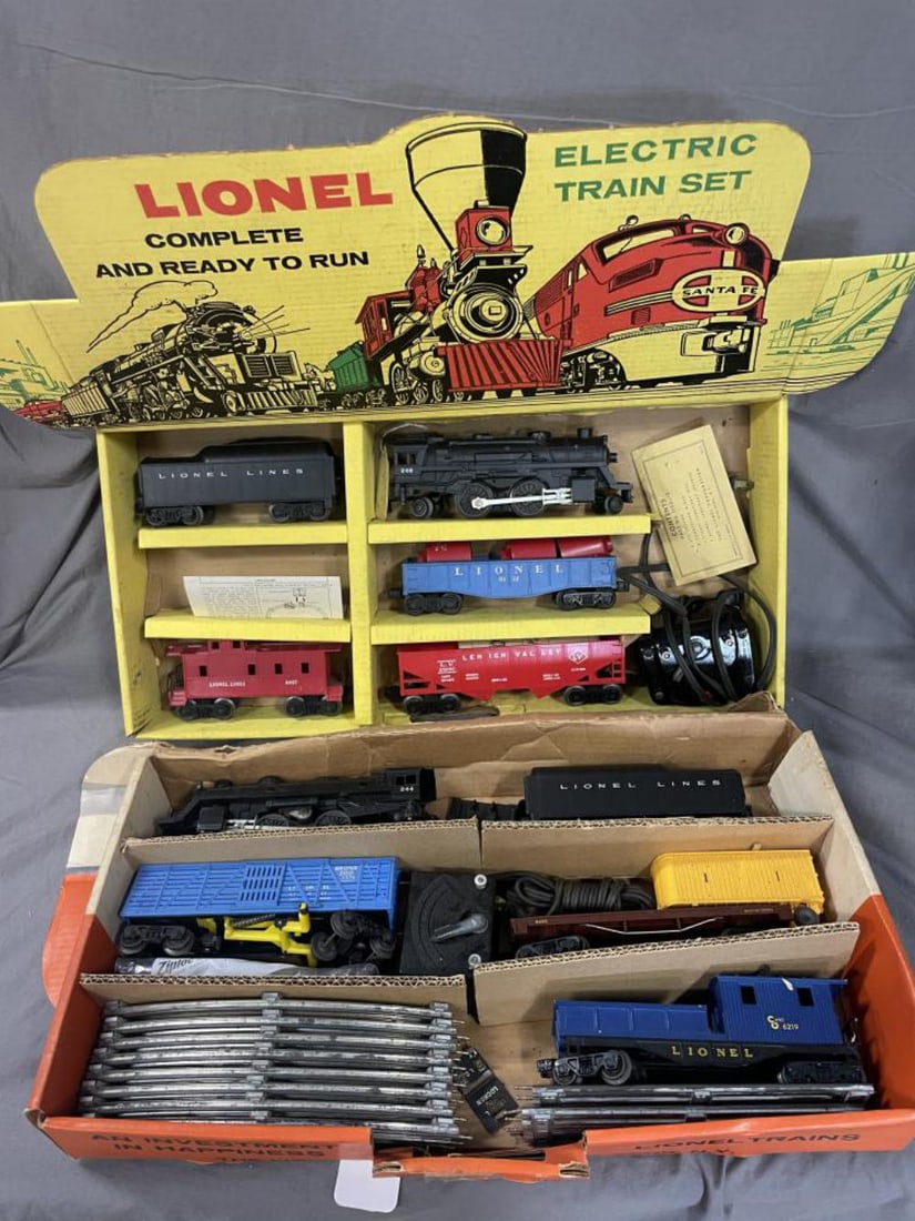 Boxed Lionel Sets 1609 & 1642 (1 of 7)