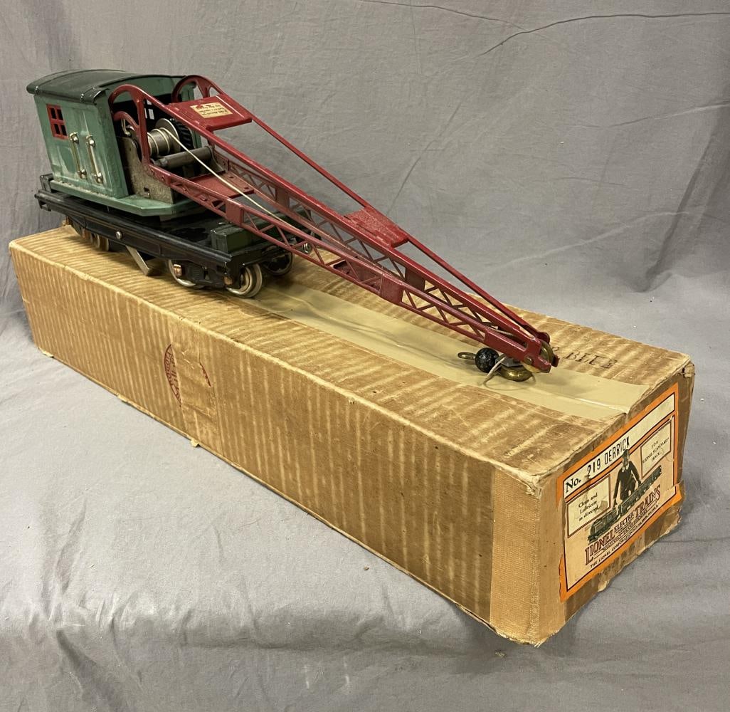 Boxed Lionel 219 Crane (1 of 6)