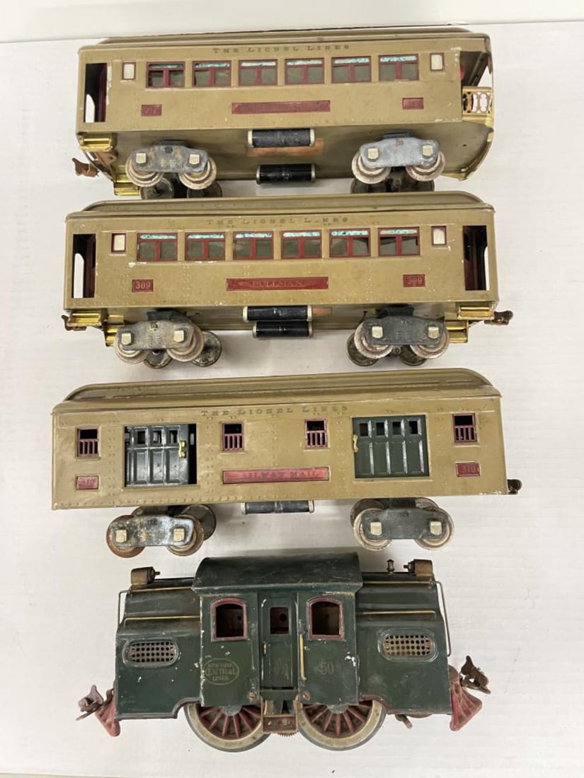 4pc Lionel 50 Passenger Set (1 of 4)