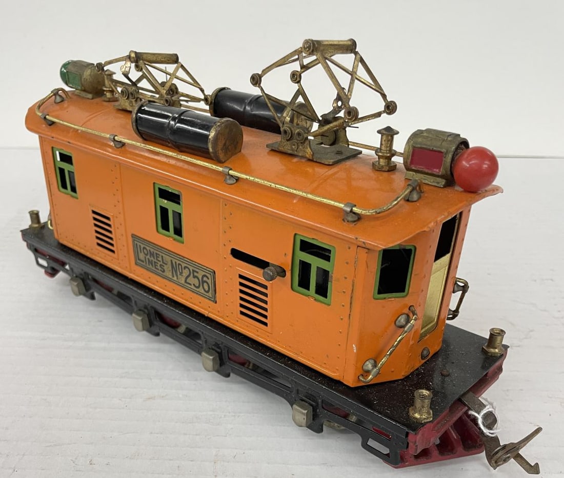 Late Lionel 256 Double-Motor Electric (1 of 5)