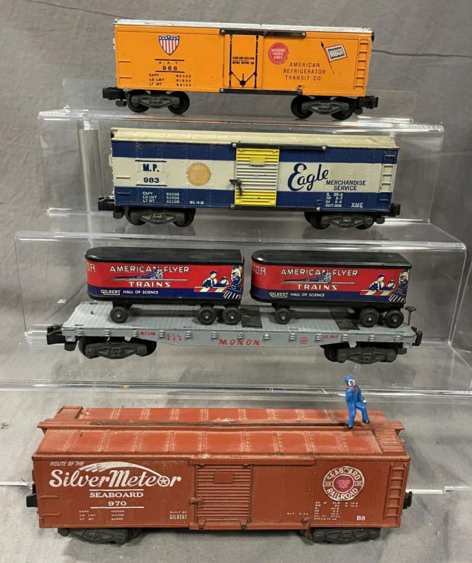 4 American Flyer Freight Cars (1 of 5)