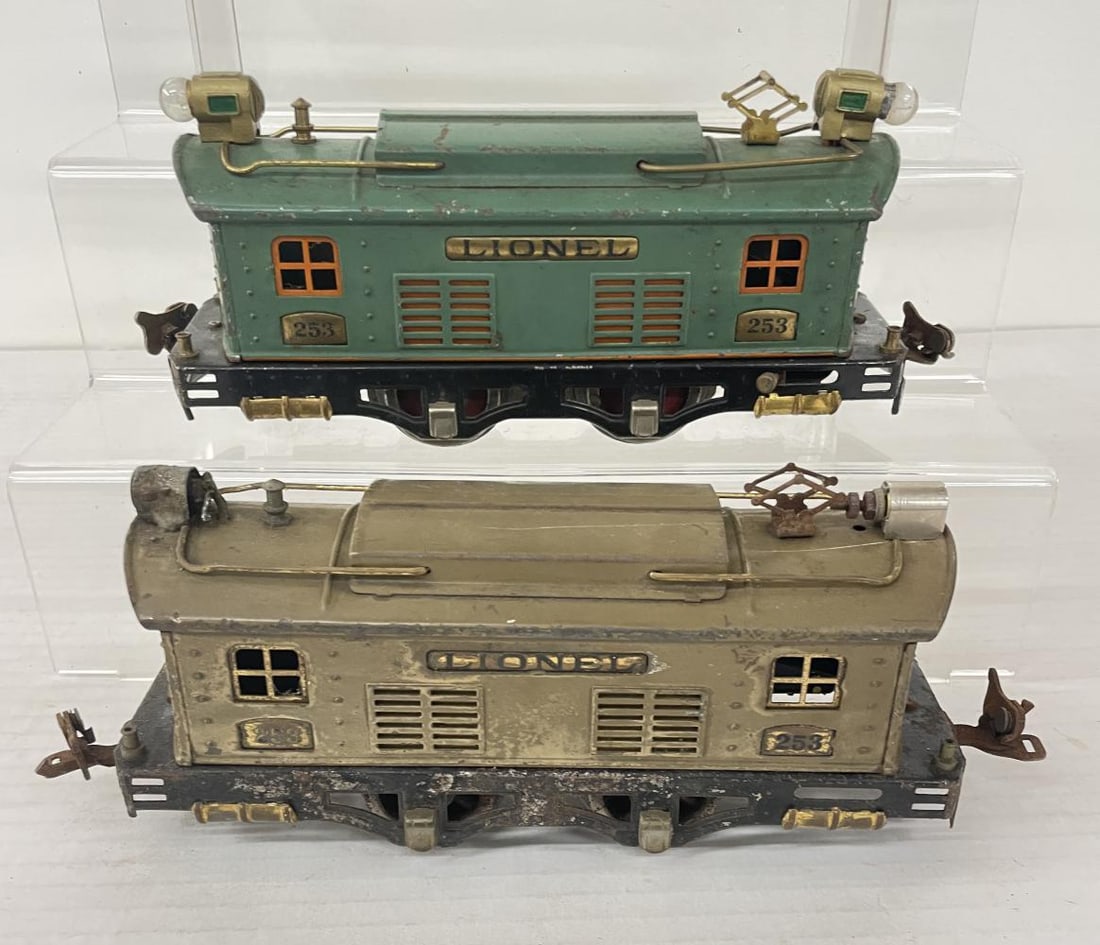 2 Lionel 253 Boxcab Electrics (1 of 4)