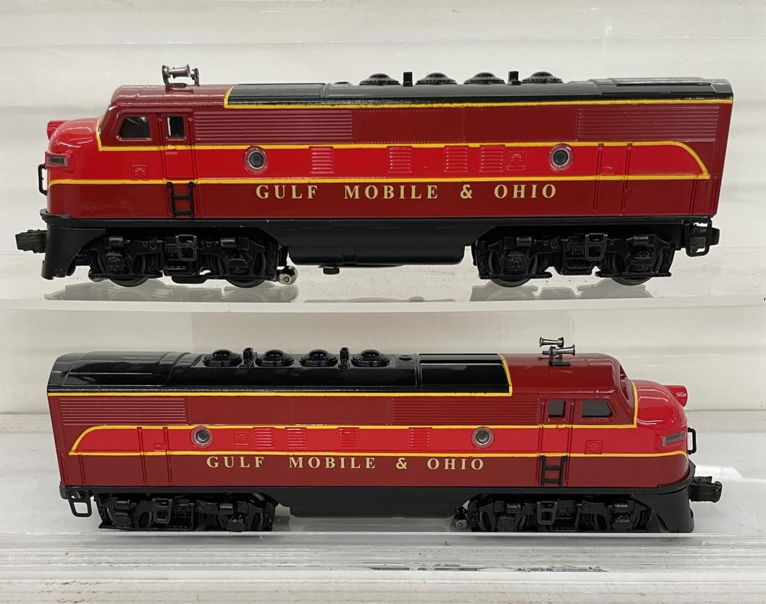 Custom Painted Lionel GMO F3 AA Diesels: Nice pro job on Postwar dual motor postwar chassis.