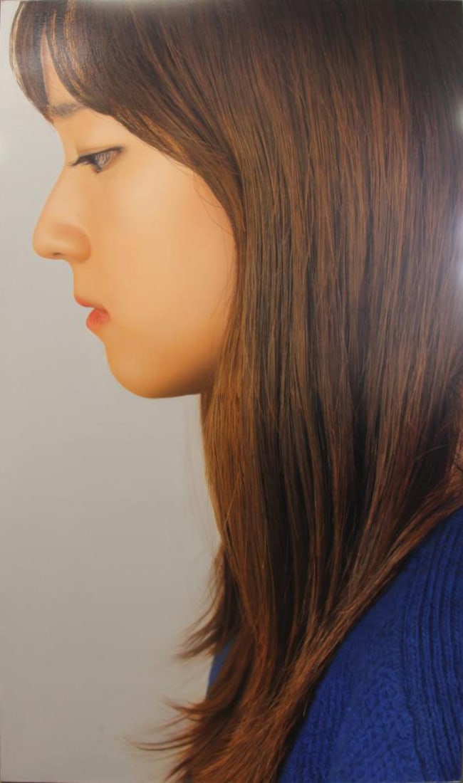 Park Hyung Jin, Large Oil on Linen "Jee Un", 2014: Offered is a large oil on linen painting by Park Hyung Jin (South Korean, b. 1970), titled "Jee Un", 2014. Overall 76-1/2" x 44". Label affixed on the verso from Bernarducci Meisel Gallery.