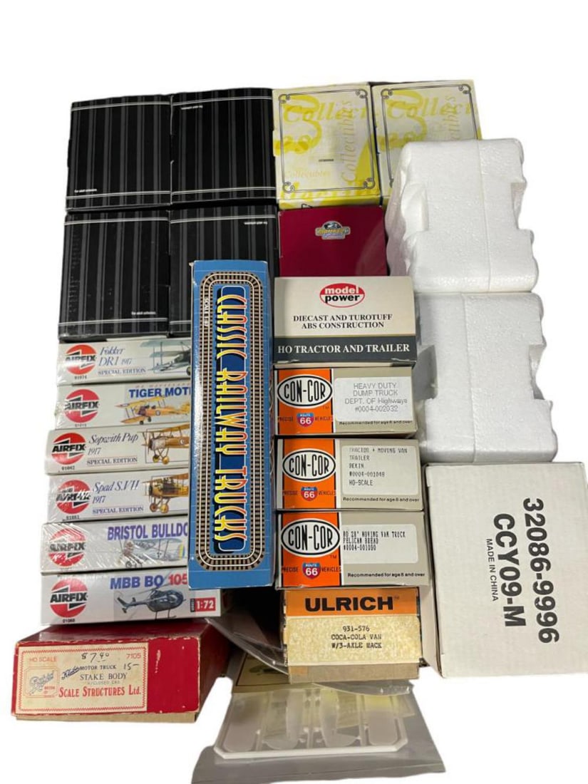 Assorted HO Layout Vehicles & Kits (1 of 5)