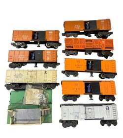 8 Lionel Operating Cars