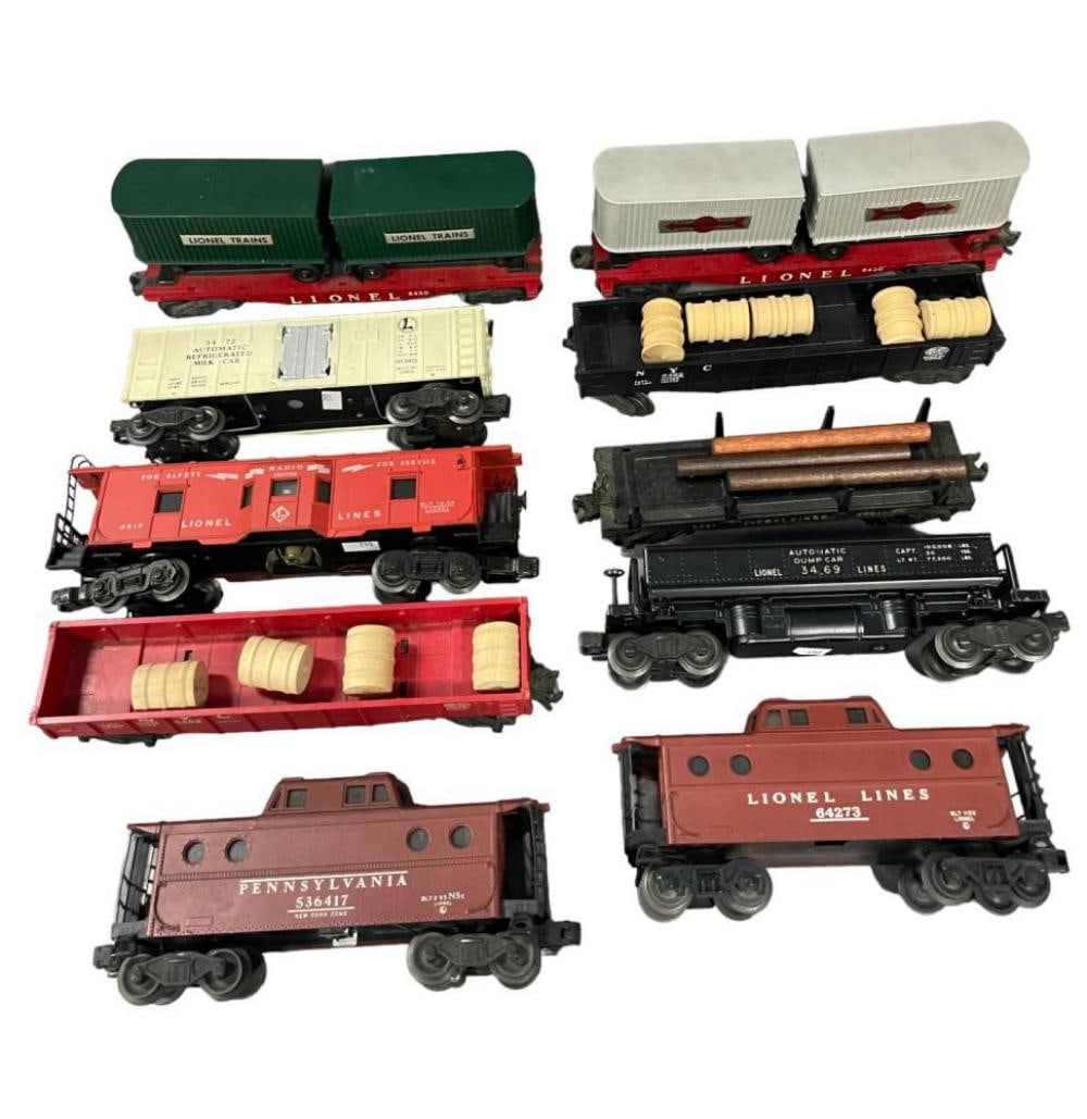 10 Lionel Freight Cars (1 of 5)