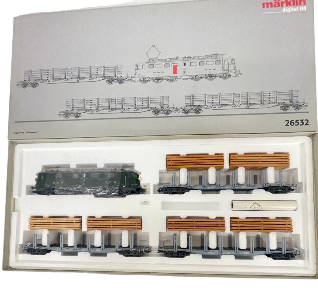 Marklin Digital HO Swiss Lumber Train (1 of 3)