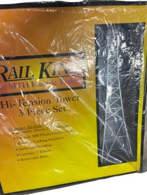 2 MTH RailKing 30-1056 High Tension Towers