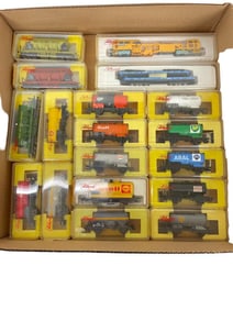 34 Assorted Lilipt HO Freight Cars