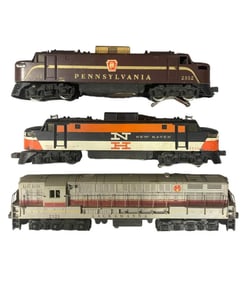 3 Lionel Locomotive, TLC