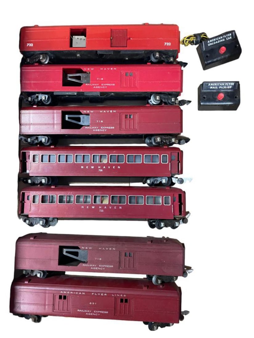 7 American Flyer Cars, 6 Operating (1 of 5)