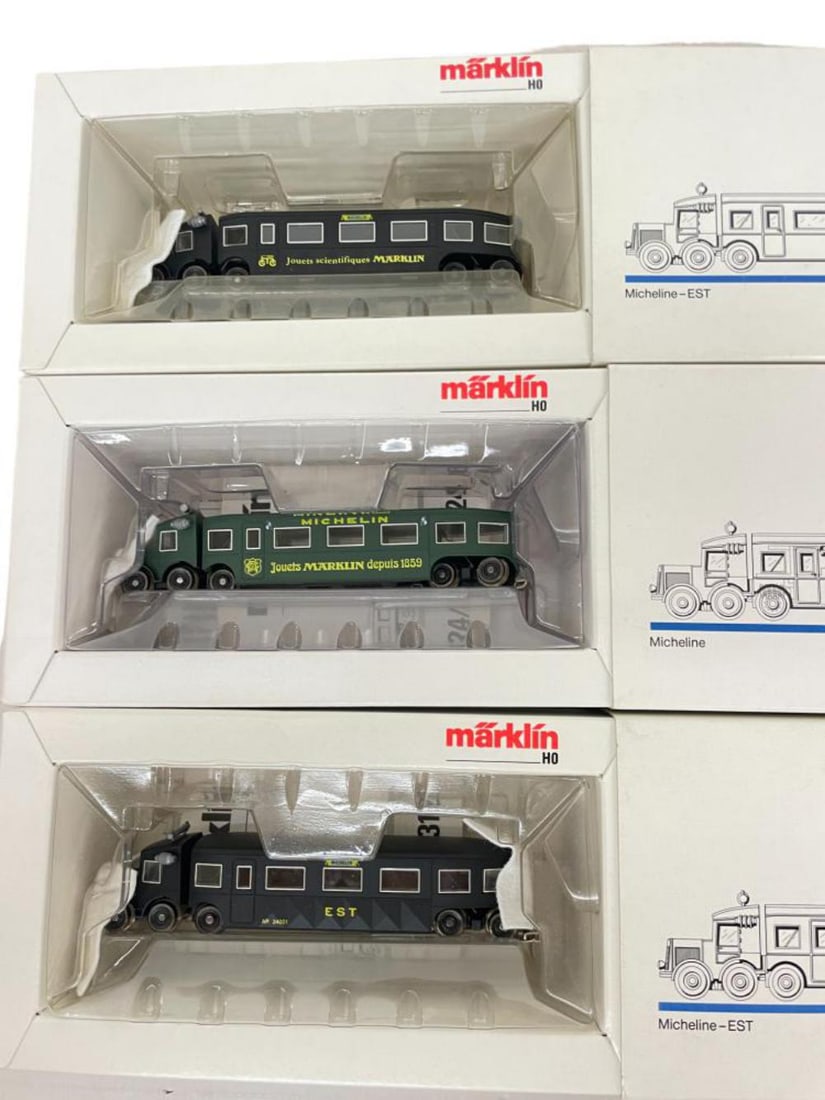 3 Marklin HO Micheline Rail Buses (1 of 2)
