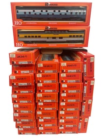 30 Riva-Rossi HO Streamline Passenger Cars