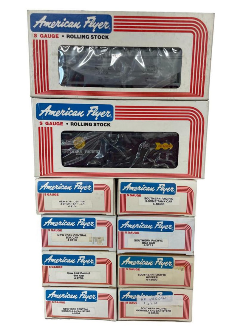 10 American Flyer Lionel NYC & SP Freights (1 of 3)