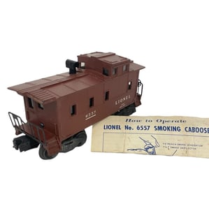 Clean Lionel 6557 Smoke Caboose