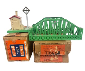 Boxed Lionel 45 & 280X Accessories