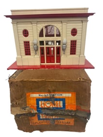 Boxed Lionel 115 Station