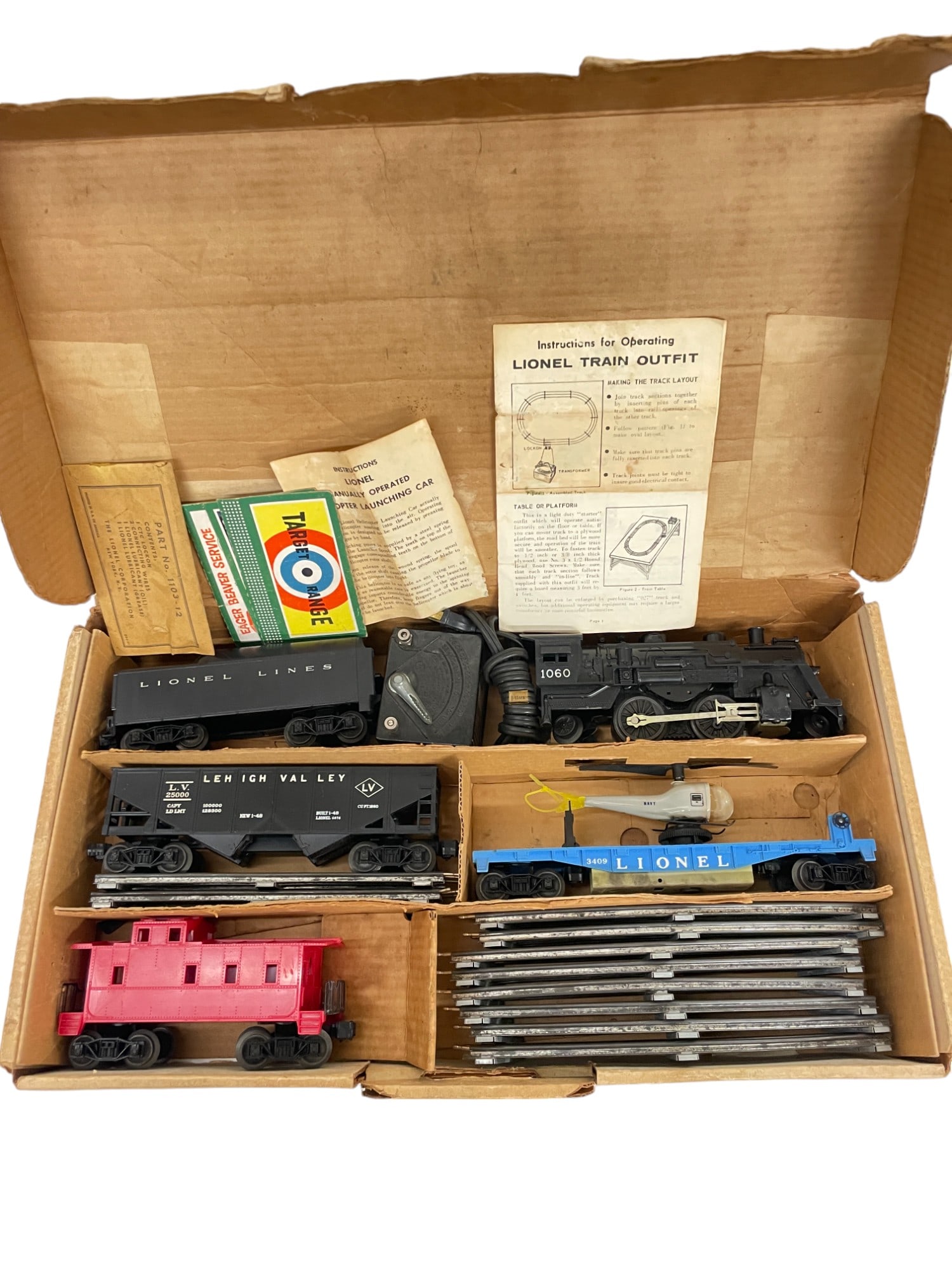 Clean Boxed 1960 Lionel Set 1124 (1 of 7)