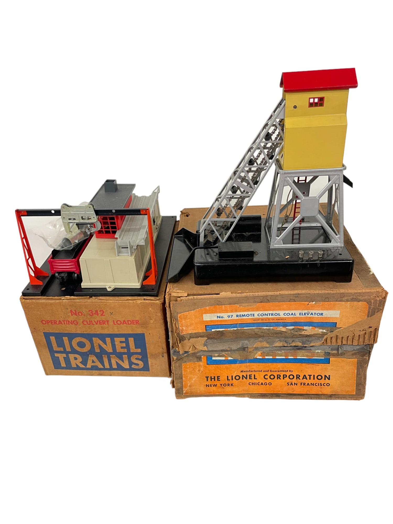 Boxed Lionel 342 & 97 Accessories (1 of 5)
