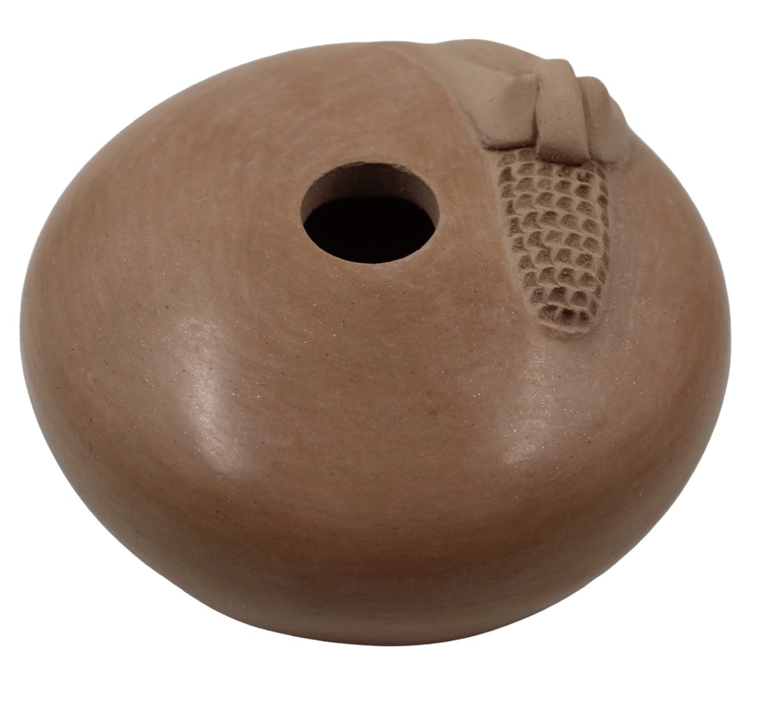 Iris Youvella. Buff Seed Jar (1 of 3)