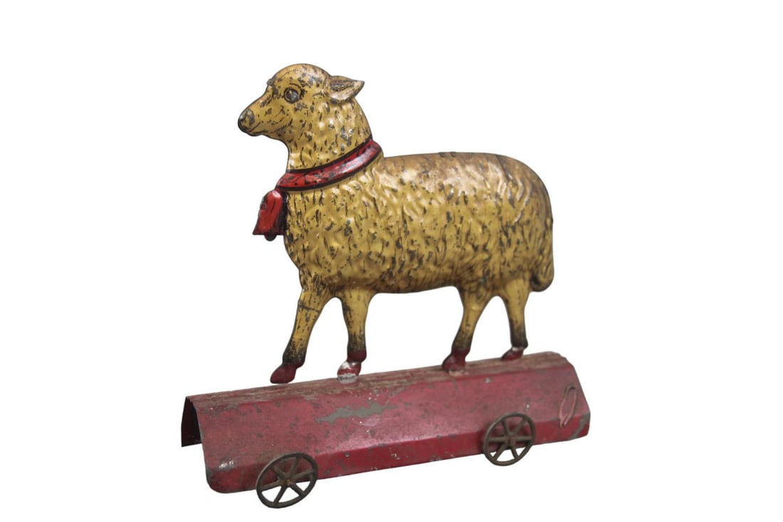 Early Tin Lithographed Lamb Pull Toy (1 of 5)