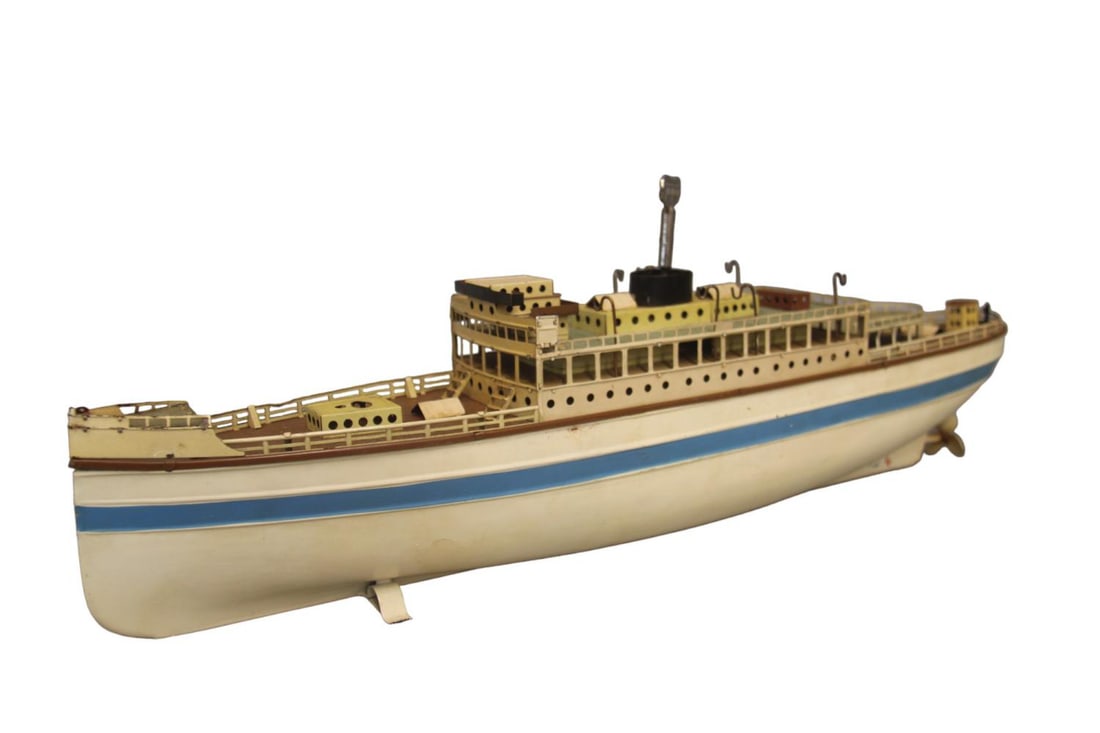20" Fleischmann Ocean Liner Cruise Boat (1 of 15)