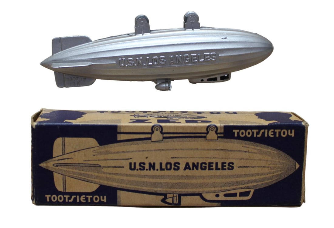 Boxed Tootsietoy USN Los Angeles Zeppelin (1 of 4)