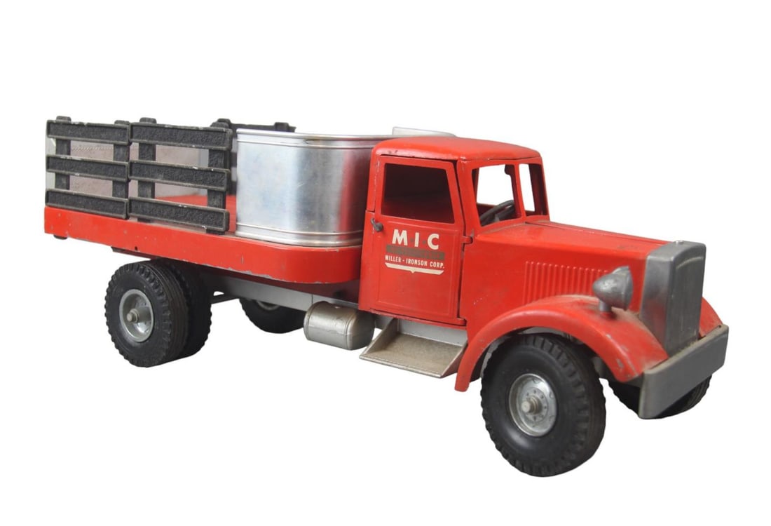 Nice 1954 Smith-Miller MIC Delivery Truck (1 of 6)