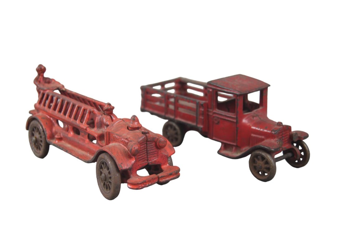 2 Cast Iron Vehicles (1 of 6)