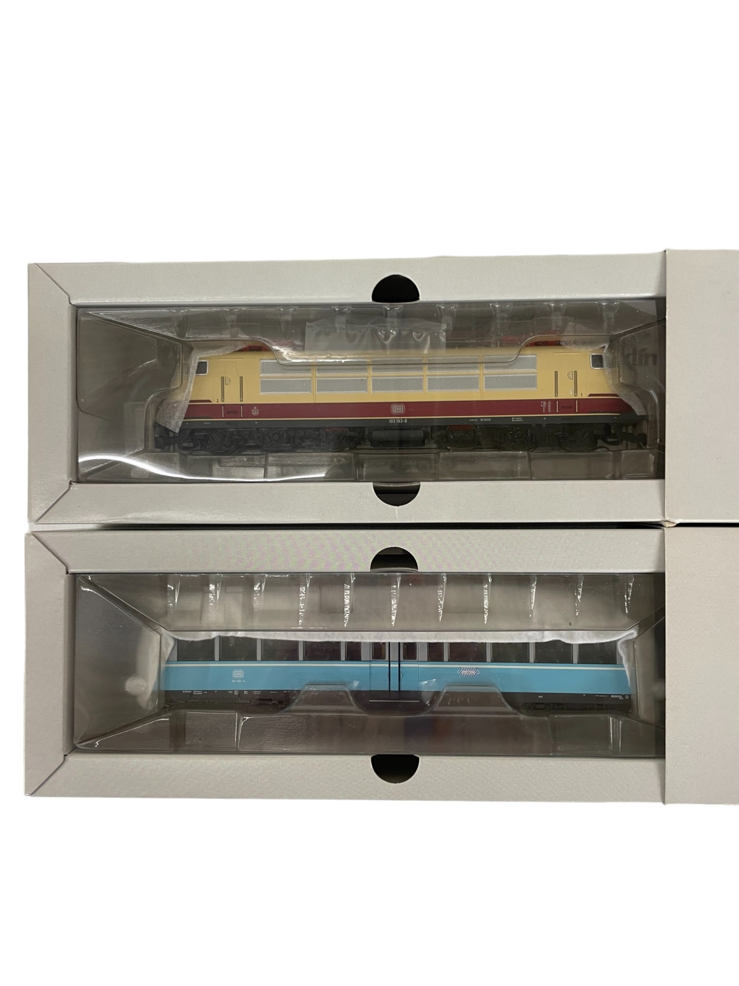 2 Digital Marklin HO Electrics (1 of 2)