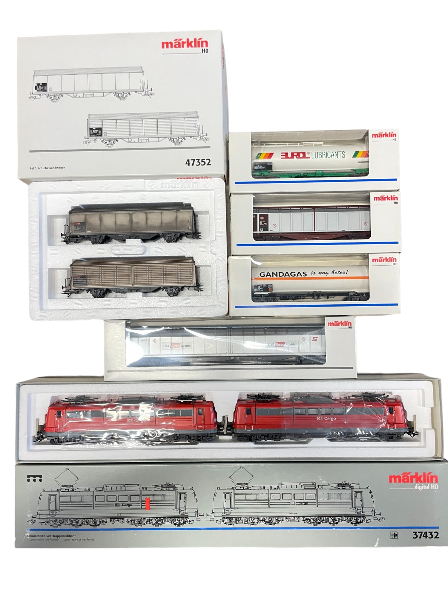 Marklin Digital HO Double Diesel Goods Train (1 of 5)