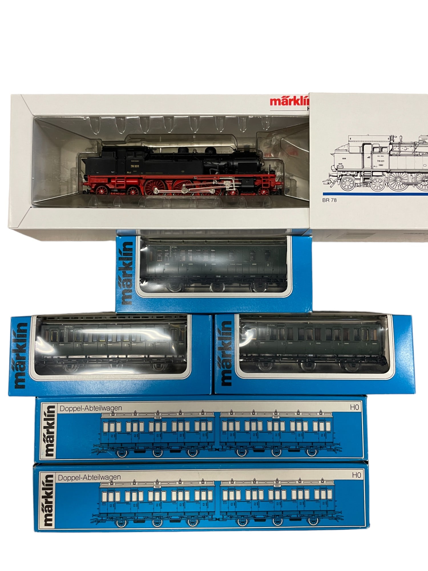 6pc Marklin HO Steam Commuter Set (1 of 5)