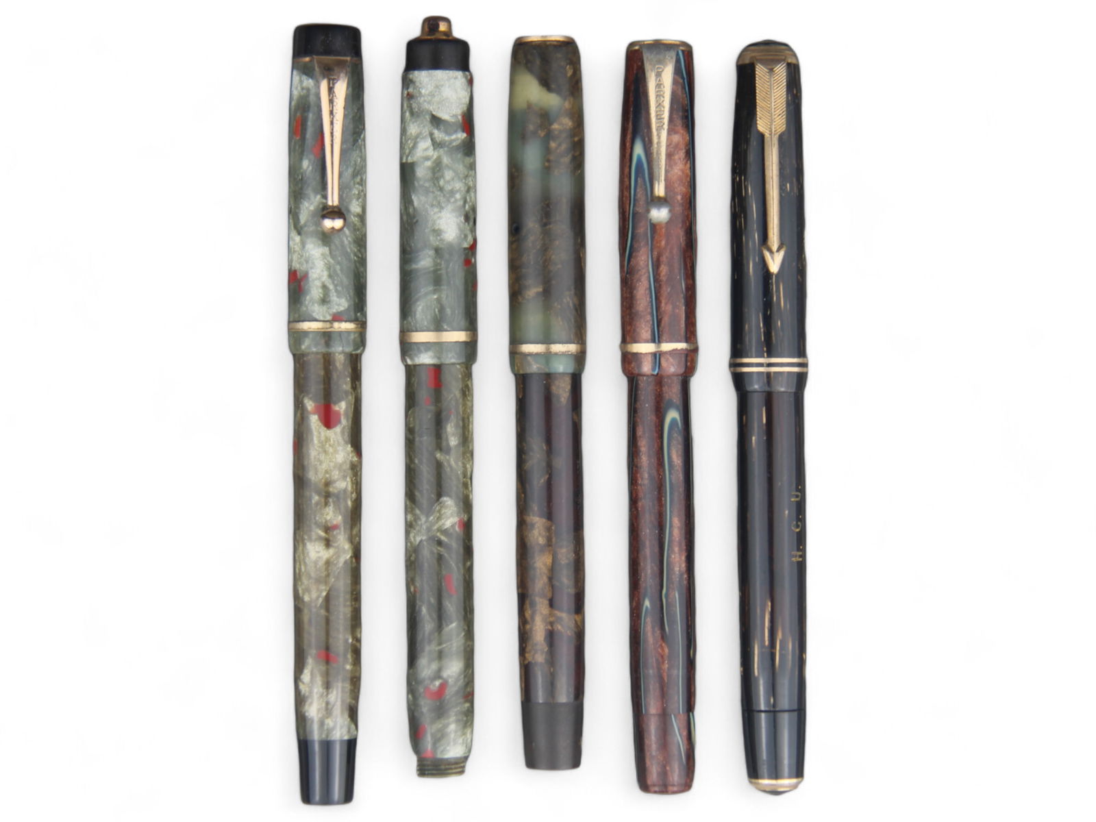 (5) Parker Fountain Pens (1 of 3)