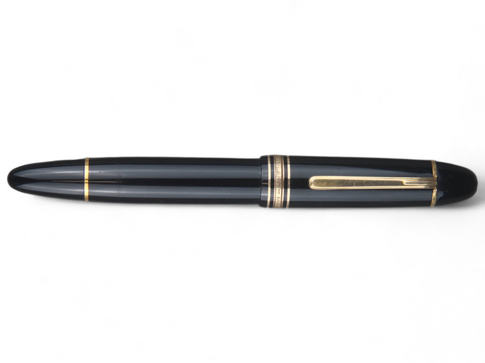 Montblanc Meisterstuck 149: Montblanc Meisterstuck 149 with bicolor 14c nib. Unrestored but in working condition when tested.
