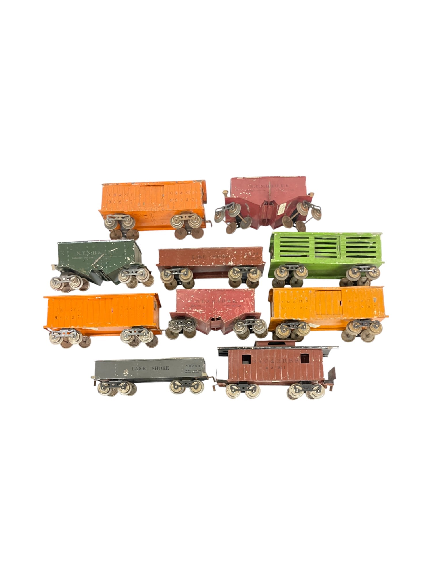 10 Lionel 100 Series Freight Cars (1 of 5)
