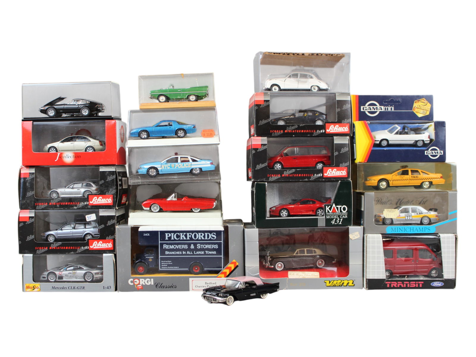Boxed Diecast Layout Vehicles (1 of 3)