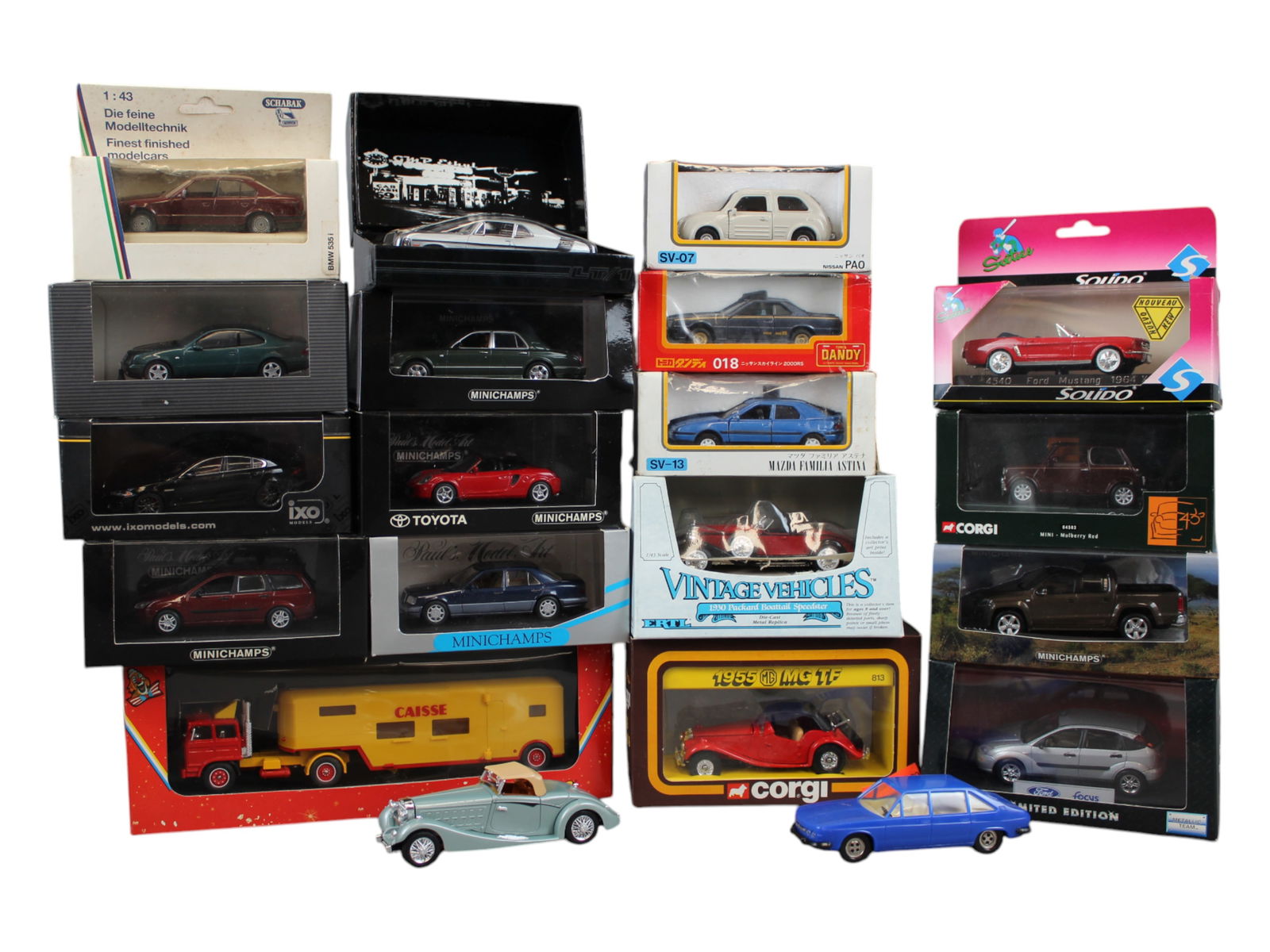 Boxed Diecast Layout Vehicles (1 of 3)