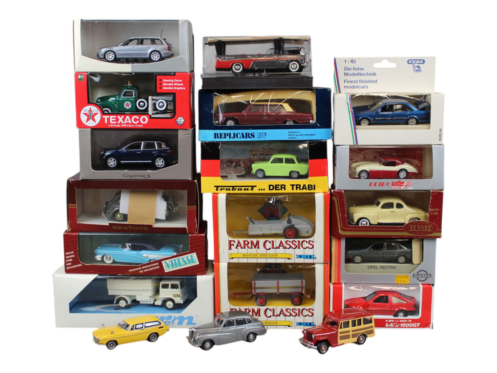 Boxed Diecast Layout Vehicles (1 of 3)