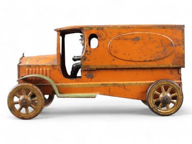 Dayton Tin Hill Climber Truck