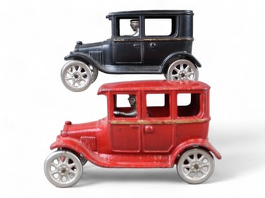 (2) Arcade Cast Iron Cars