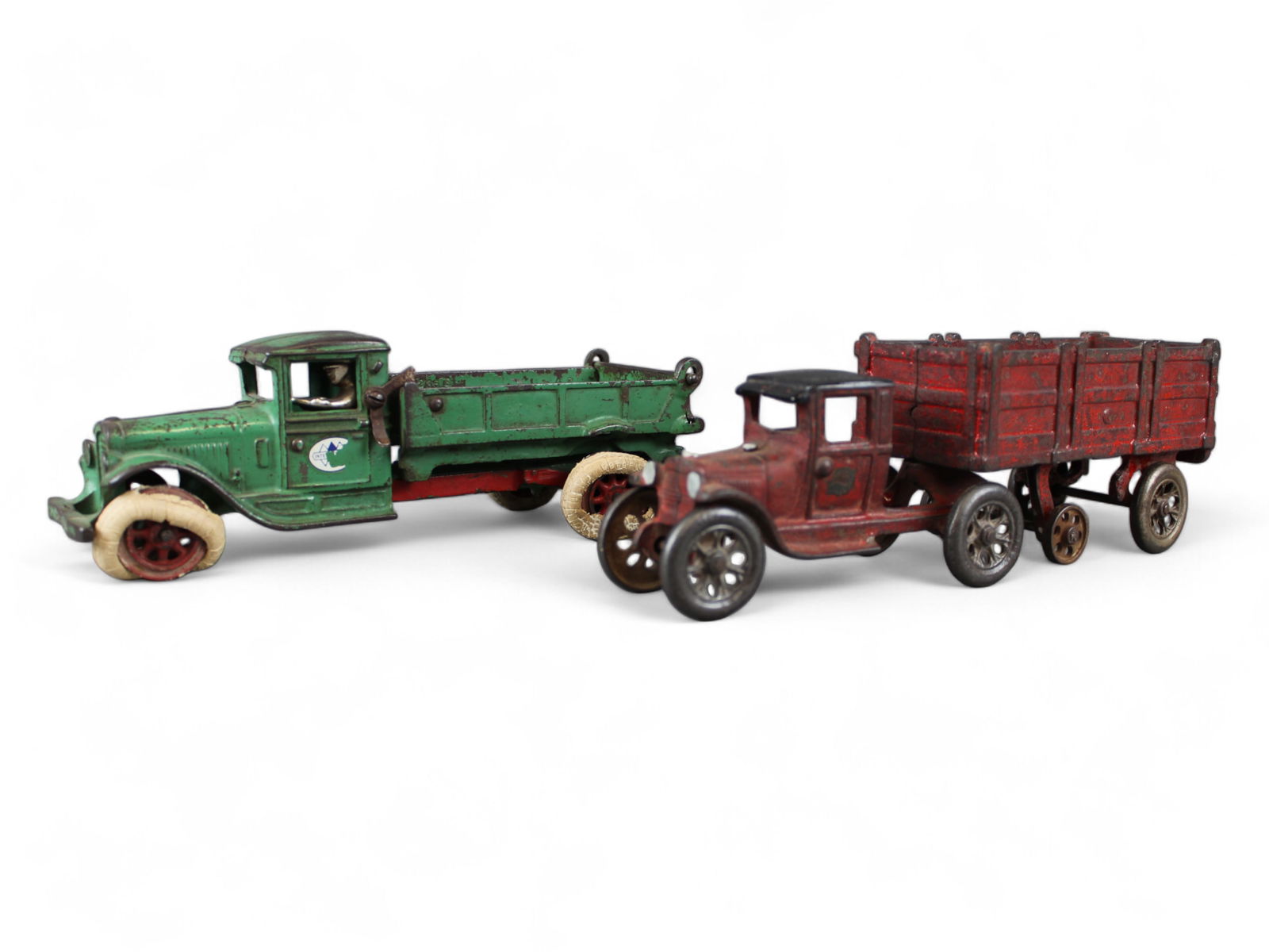 (2) Arcade Cast Iron Trucks (1 of 7)