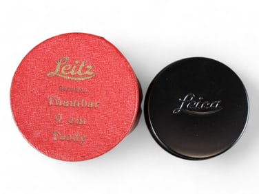 Leica Thambar 2.2/90mm Lens in Original Box
