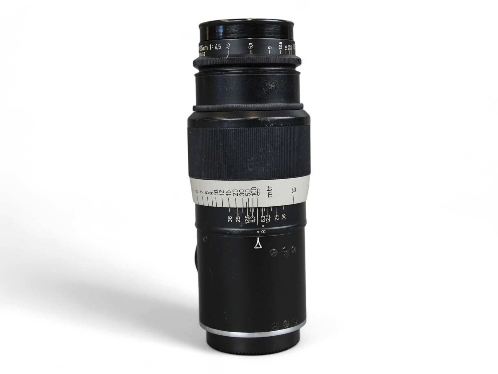 Leica Hektor 4.5/13.5 Lens: Leitz Hektor 4.5/13.5 lens with both end caps. Serial number 600456 From single owner, lifetime Leica and photographica collection.